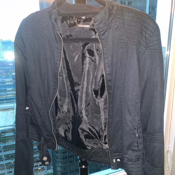 Cropped black jacket - Picture 2 of 5